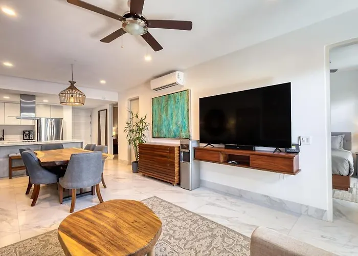 Family-friendly Oasis With Pool And Steps From Medano Сasa de vacaciones