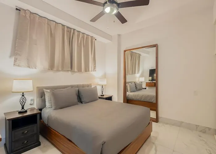 Сasa de vacaciones Family-friendly Oasis With Pool And Steps From Medano *