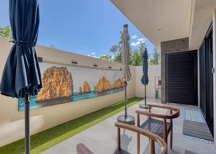 Сasa de vacaciones Family-friendly Oasis With Pool And Steps From Medano *